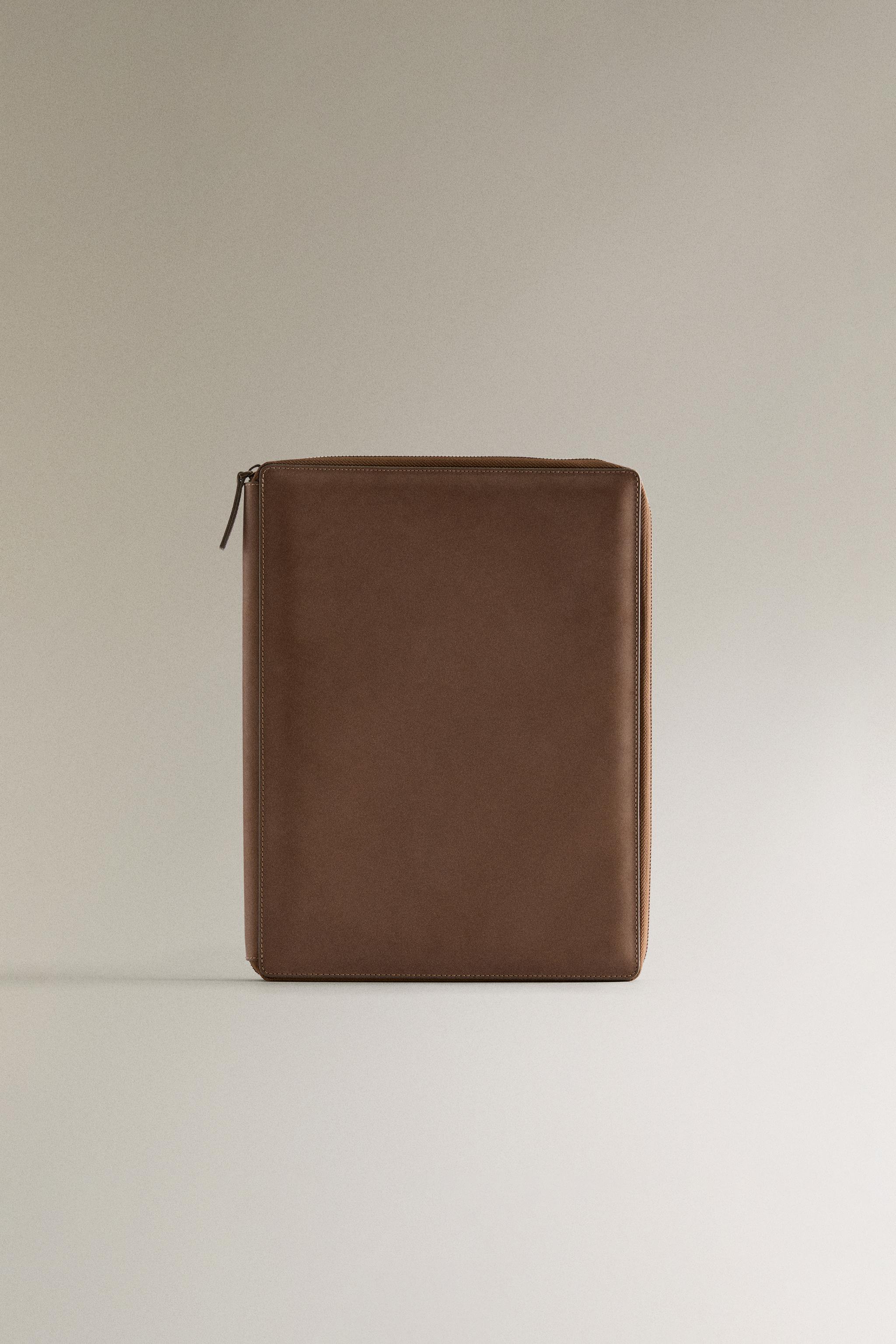 LEATHER CASE